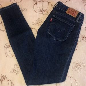 Levi’s blue jeans